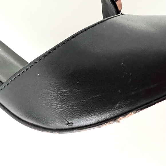 CHRISTIAN LOUBOUTIN | Deomina Chain Black Leather 100 Pumps Heels EU 39 US 9 - Picture 12 of 16